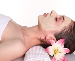 Lotus Herbals Frujuvenate Skin Perfecting and Rejuvenating Fruit Pack Review