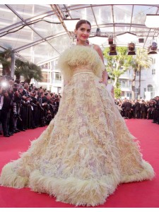 Sonam Kapoor-4  