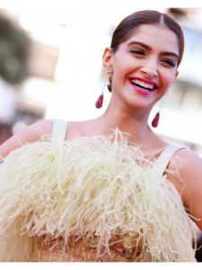 Sonam Kapoor-5  